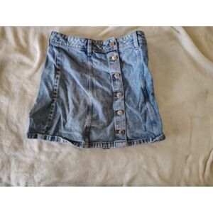 H&M Divided Light Wash Blue Denim Button Front Mini Skirt Size 4 A-Line Casual
